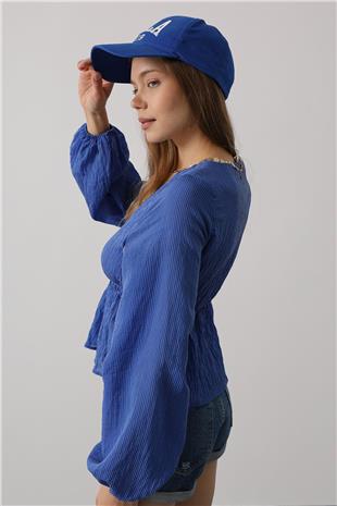 Kadın Mavi V Yaka Dantelli Bluz VS00575