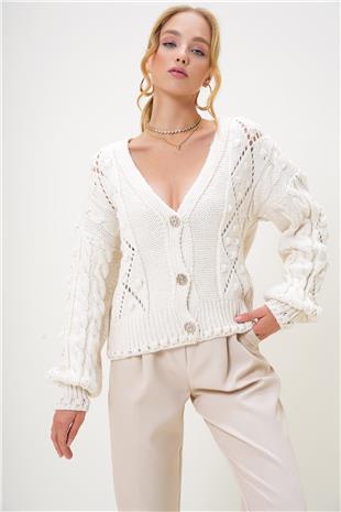 Kadın Krem V Yaka Taş Düğmeli Kalın Triko Hırka ALC-X13204