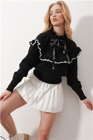 Kadın Siyah Yaka Bağlama Detaylı Fırfırlı Selanik Örgü Crop Kazak ALC-X9792