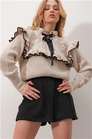 Kadın Bej Yaka Bağlama Detaylı Fırfırlı Selanik Örgü Crop Kazak ALC-X9792