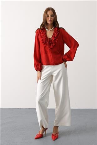 Kadın Kırmızı Yakası Fırfırlı Uzun Kol Bluz VS00635
