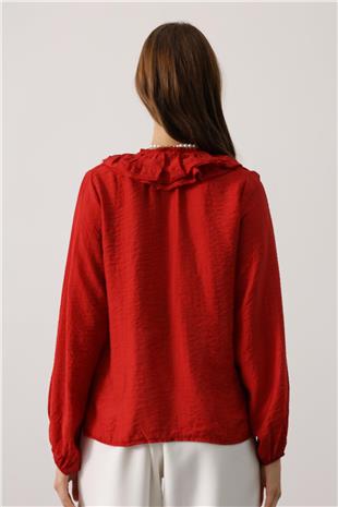Kadın Kırmızı Yakası Fırfırlı Uzun Kol Bluz VS00635