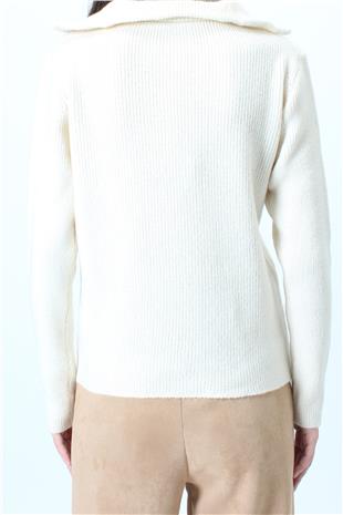 Kadın Ekru Yarım Fermuarlı Dik Yaka Triko Bluz VS01058