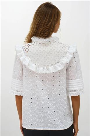 Kadın Beyaz Yarım Kol Delik Ajurlu Fisto Gömlek VS00236