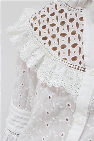 Kadın Beyaz Yarım Kol Delik Ajurlu Fisto Gömlek VS00236