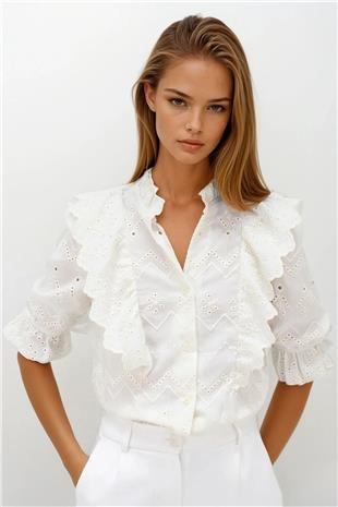 Kadın Krem Yarım Kol Lastikli Fırfır Detaylı Güpür Gömlek VS00237