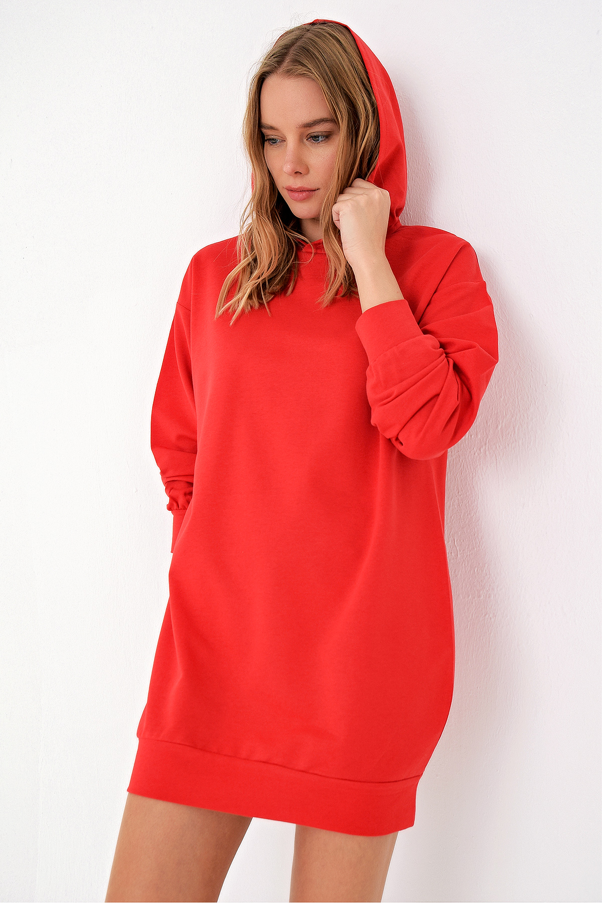 Kapşonlu Sweatshırt Elbise - Kırmızı - Kadın Giyim Ürünleri ve bayan  kıyafetlerinin En uygun adresi!