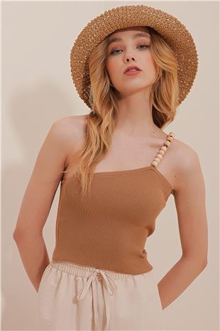 Boncuk Askılı Triko Crop Bluz - Karamel