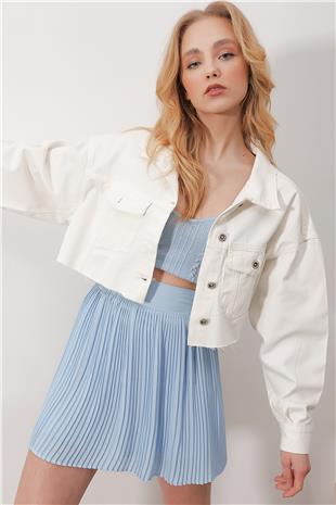 Çift Cepli Önü Düğmeli Lazer Kesim Crop Jean Ceket - Beyaz