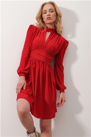 Dik Yaka Cut Out Kloş Sandy Elbise - Kırmızı