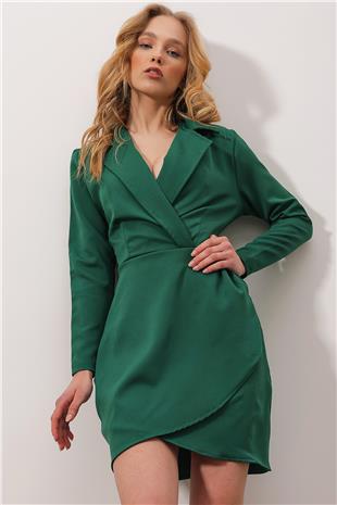 Kruvaze Yaka Pens Detaylı Midiboy Anvelop Elbise - Zümrüt Yeşili