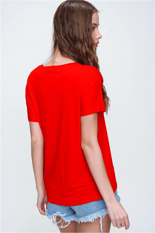 V Yaka Basic T-Shirt - Kırmızı