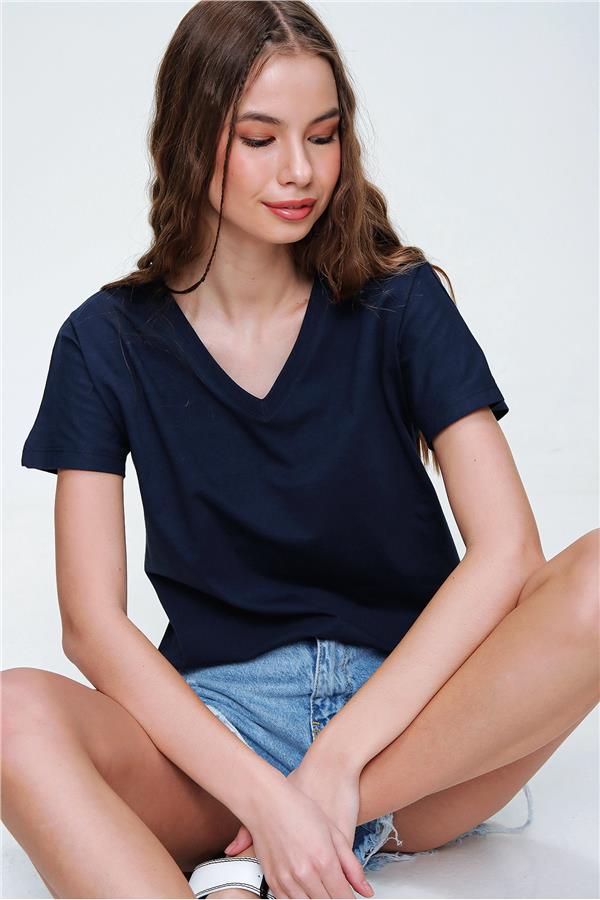 V Yaka Basic T-Shirt - Lacivert