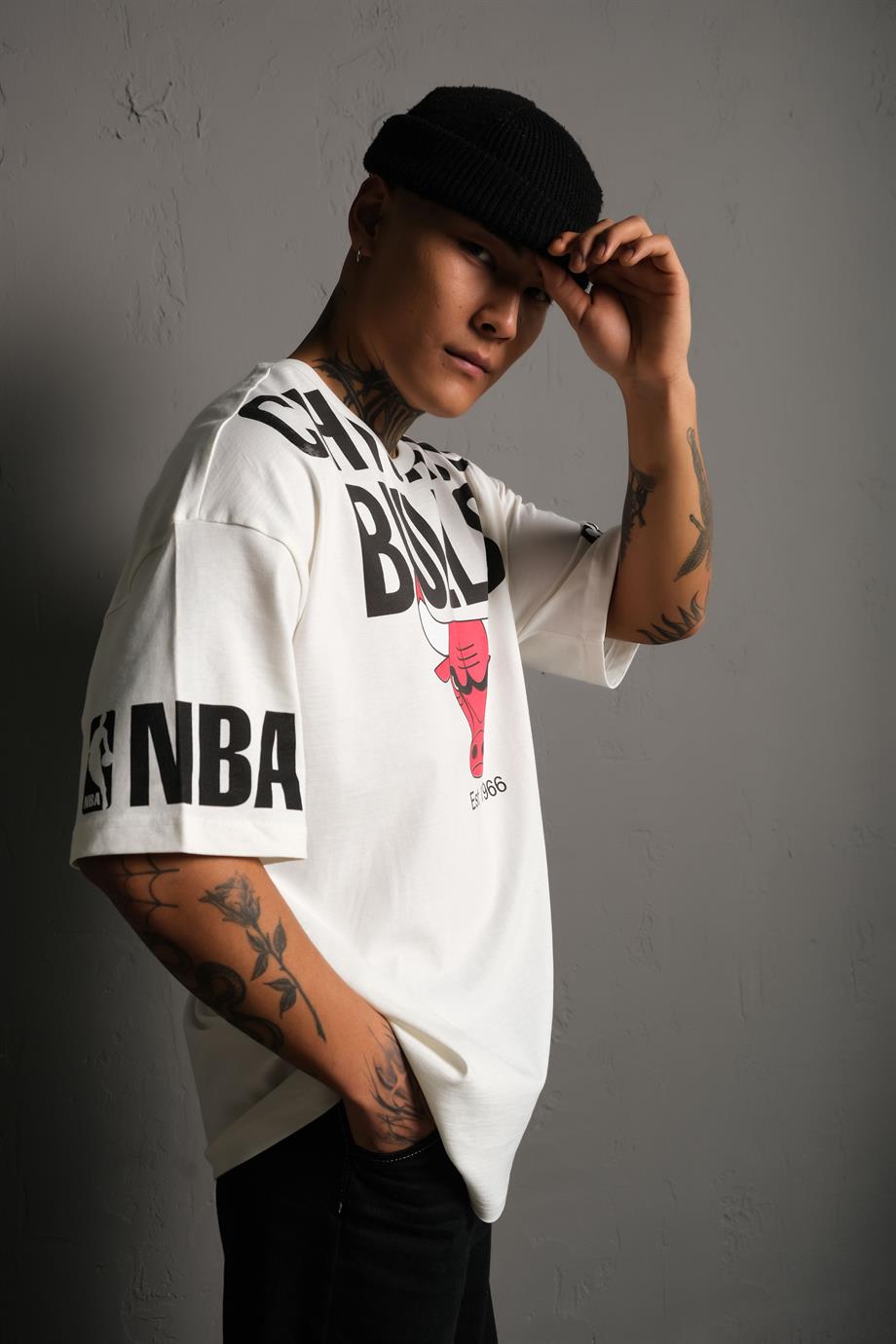 Kırık Beyaz Chicago Bulls Baskılı Oversize Basic Tshirt
