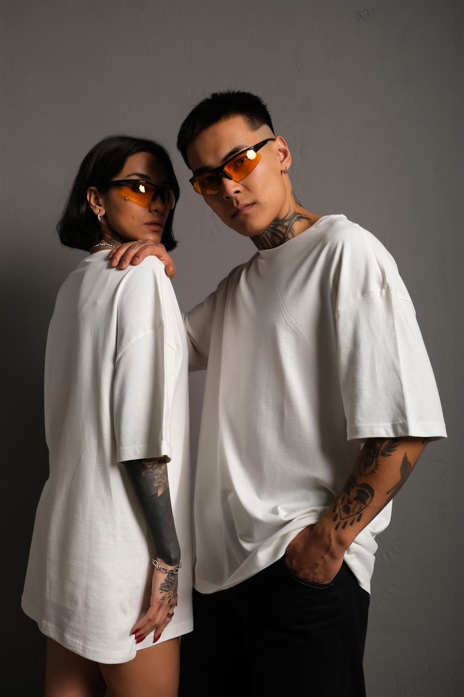 Kırık Beyaz Oversize Basic Tshirt