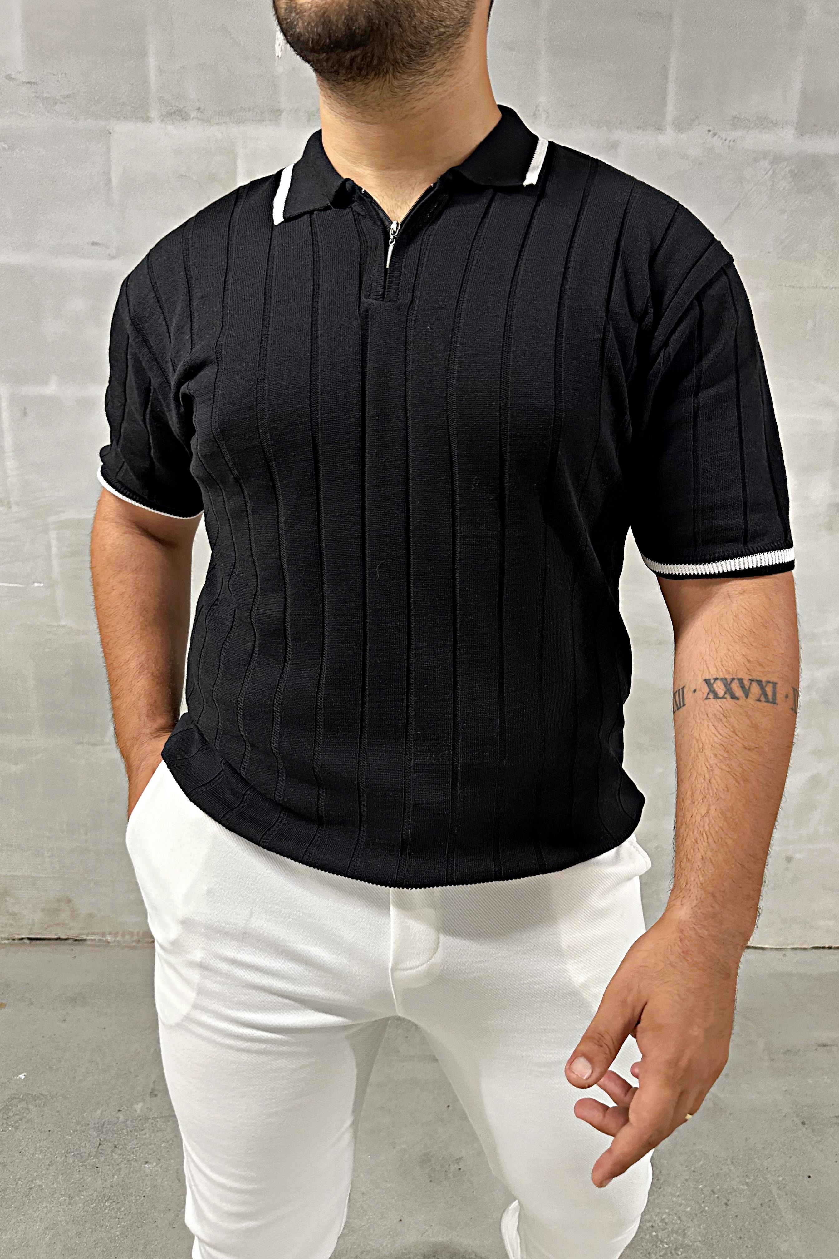 Siyah Fermuarlı Polo Yaka Örme Triko Tshirt