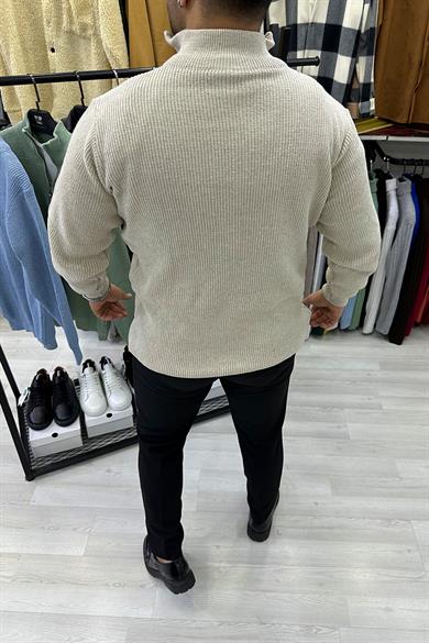 Bej Fermuarlı Triko Kazak