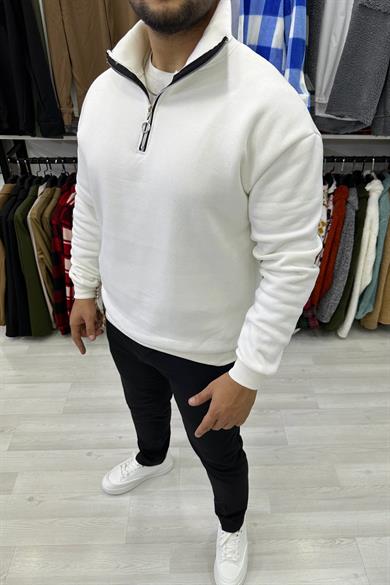 Beyaz Yarım Fermuarlı Sweat