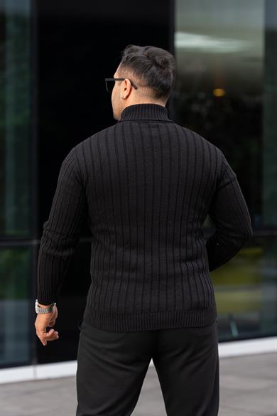 Erkek Siyah Tüylenme Yapmayan Slim Fit Boğazlı Triko Kazak