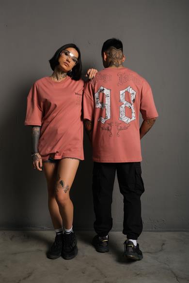 Gül Kurusu Tokyo 98 Baskılı Oversize Basic Tshirt
