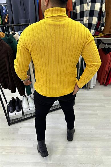 Sarı Boğazlı Triko Kazak