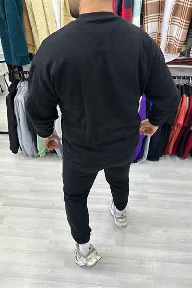 Siyah 3 İplik Kapak Detaylı Sweat