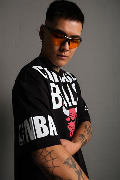 Siyah Chicago Bulls Baskılı Oversize Basic Tshirt