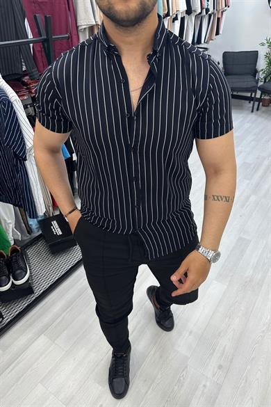 Siyah Çizgili Kısa Kol Gömlek