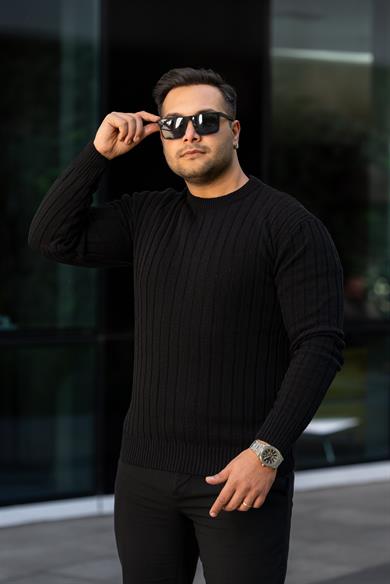 Siyah Tüylenme Yapmayan Slim Fit Desenli Triko Kazak