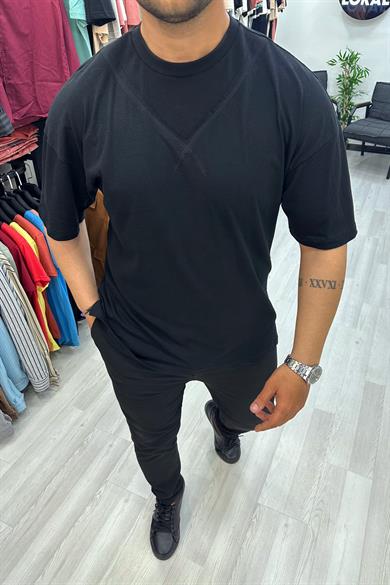 Siyah V Desenli Oversize Tshirt