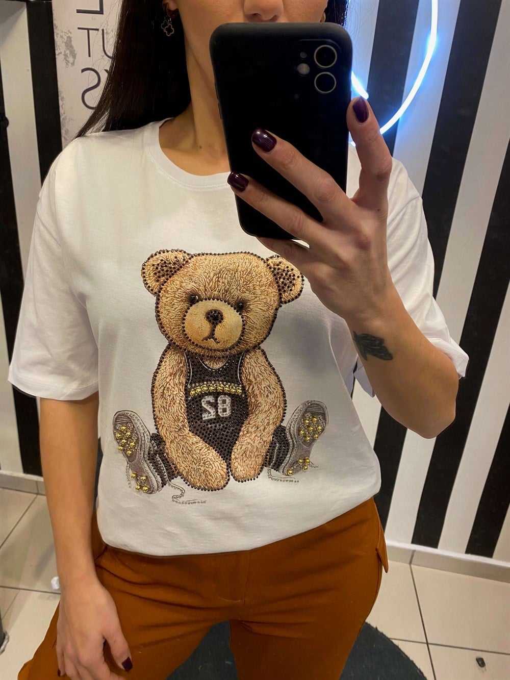 Beyaz Taşlı Ayıcık Baskı Tshirt 