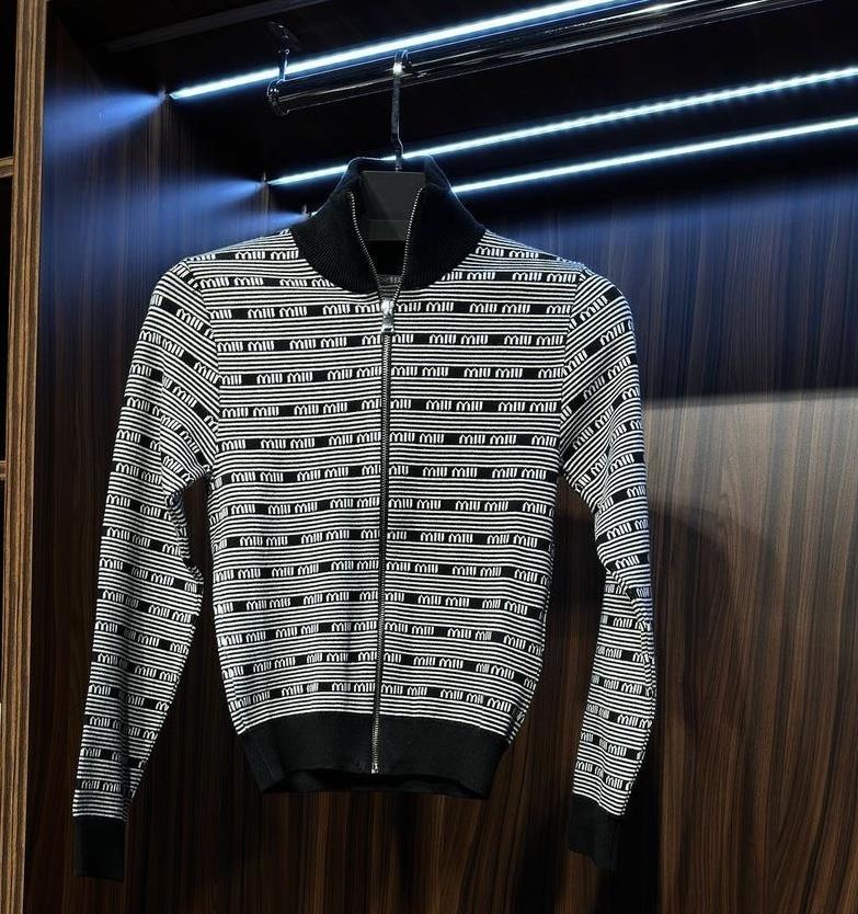 MİU FERMUARLI SİYAH SWEATSHİRT 