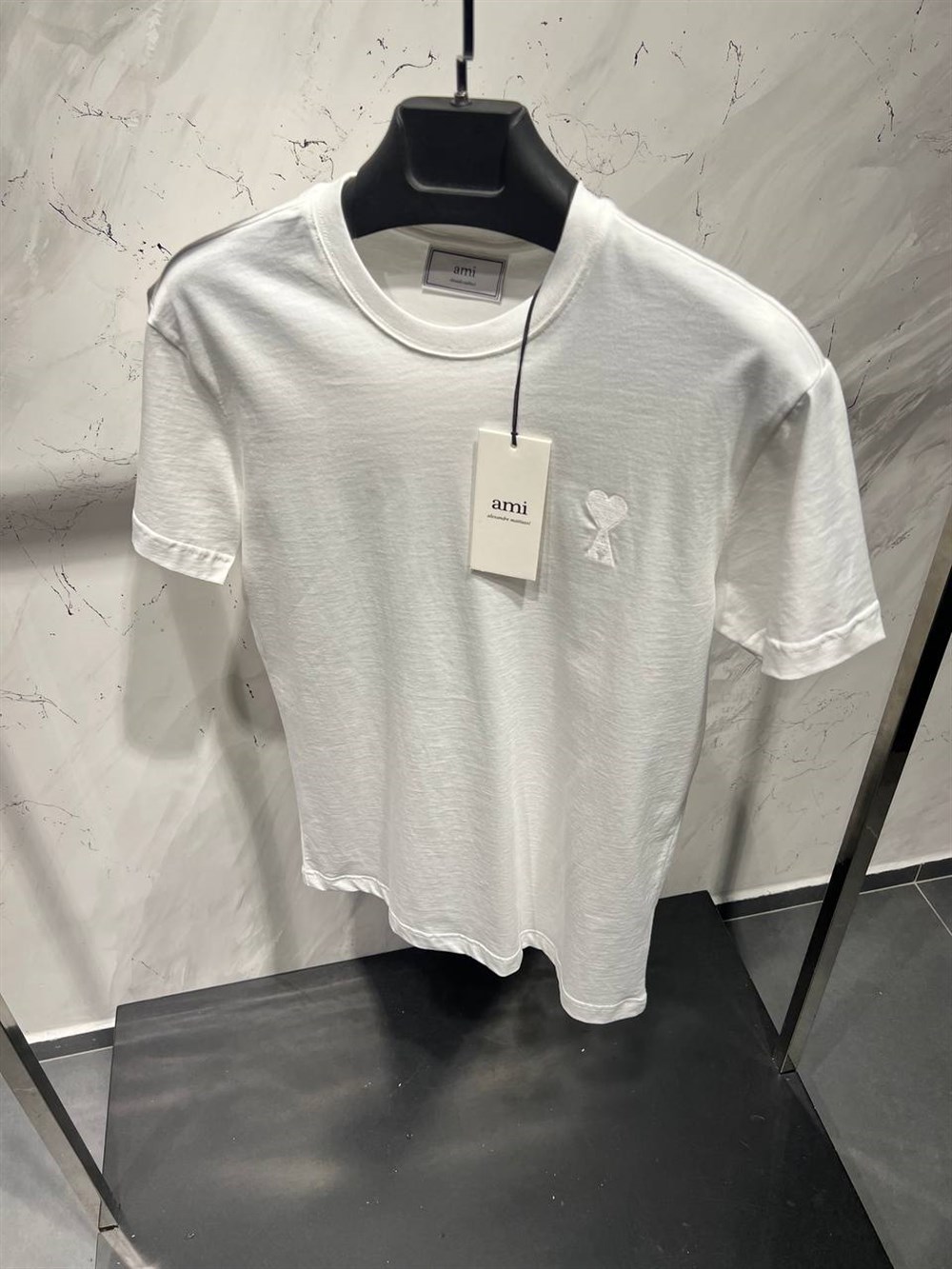 AMİ BEYAZ TSHİRT 