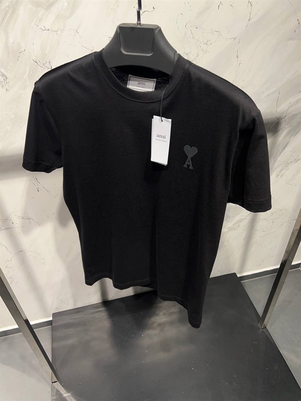AMİ SİYAH TSHİRT 