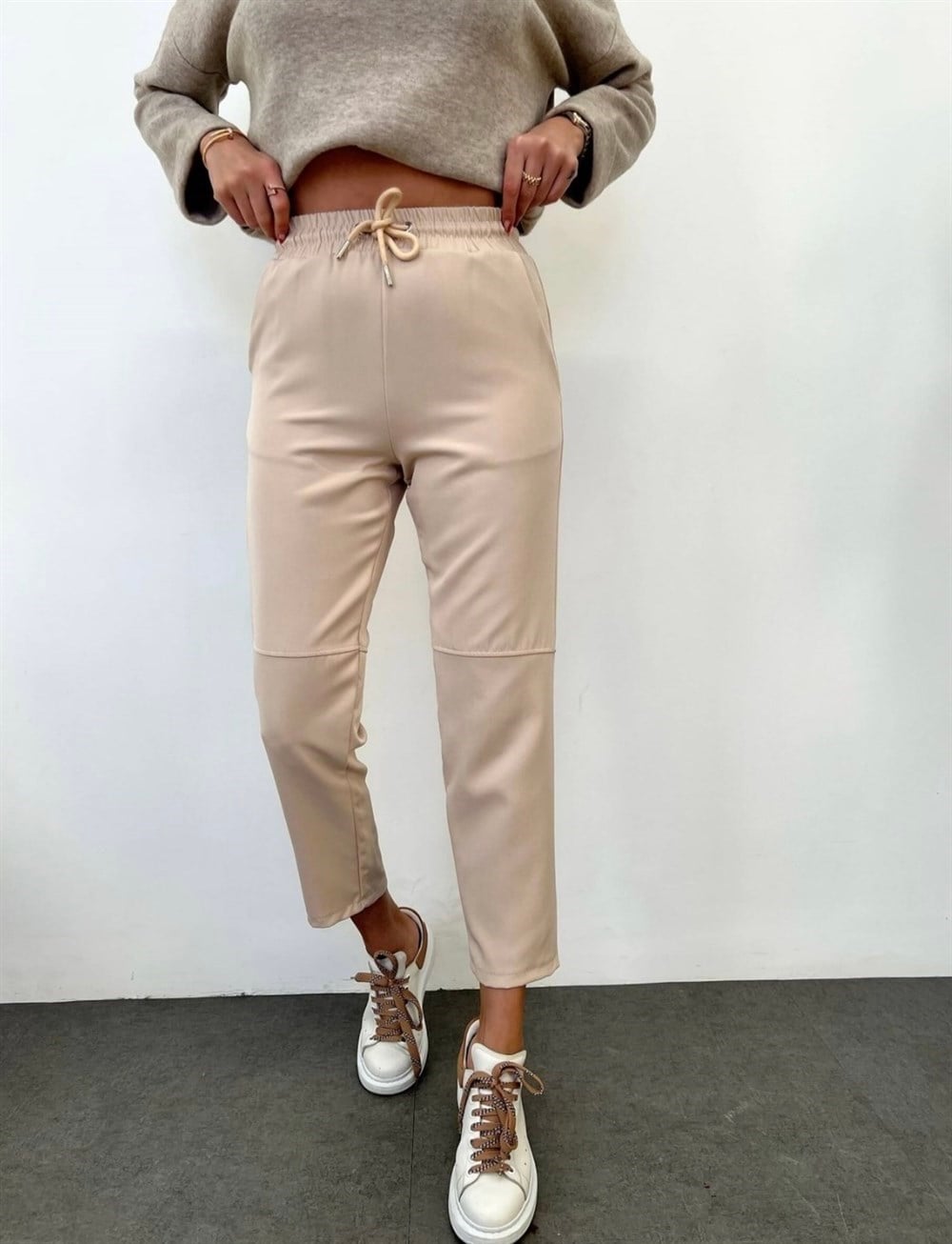 Bej Yüksek Bel Dizi Dikişli Kumaş Pantolon