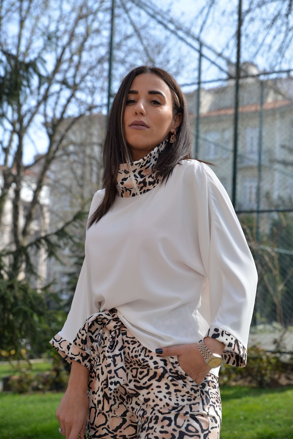 Leopar Detaylı Bluz 