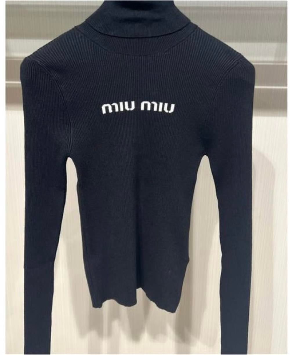 Miu siyah balıkçı yaka 