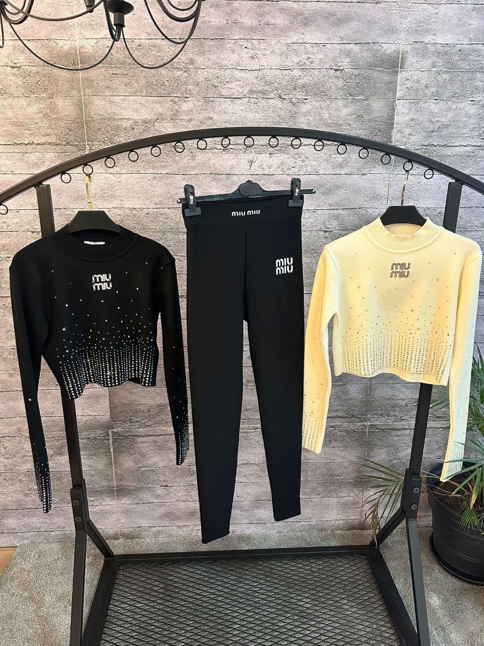Miu taşlı sweatshirt