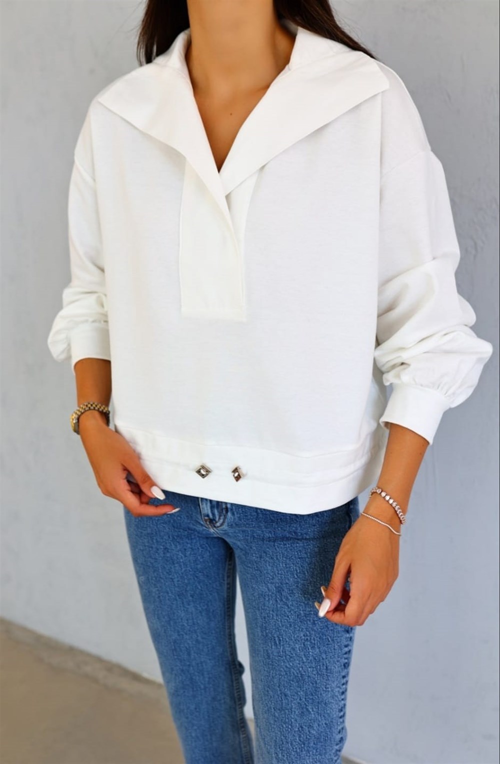 Network gömlek yaka beyaz sweatshirt 