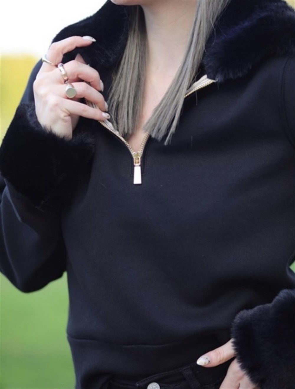 Orjinal marka siyah yaka ve siyah kol peluş sweat