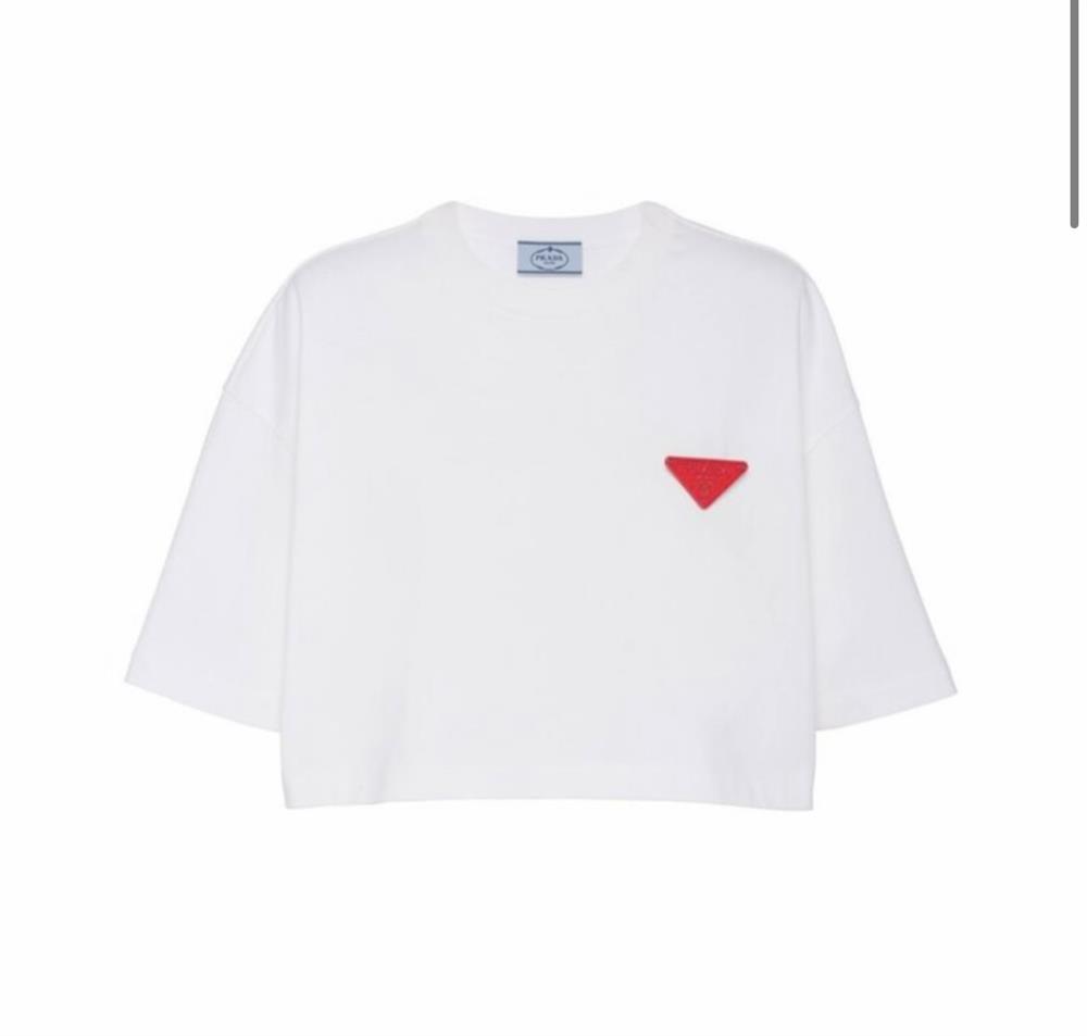 Prada kırmızı plakalı tshirt