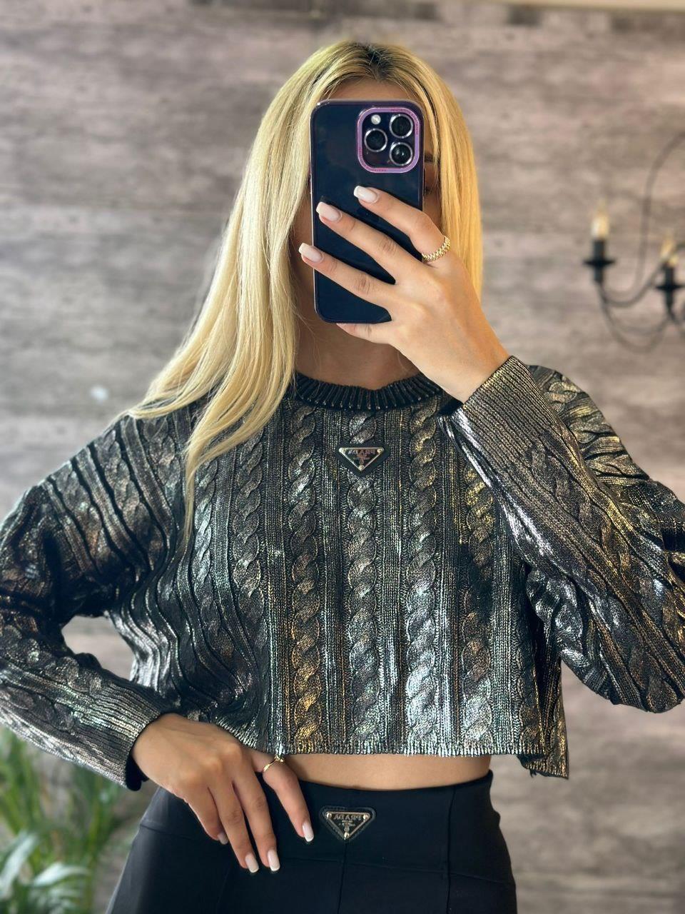 PRDA PARLAK SİYAH CROP KAZAK