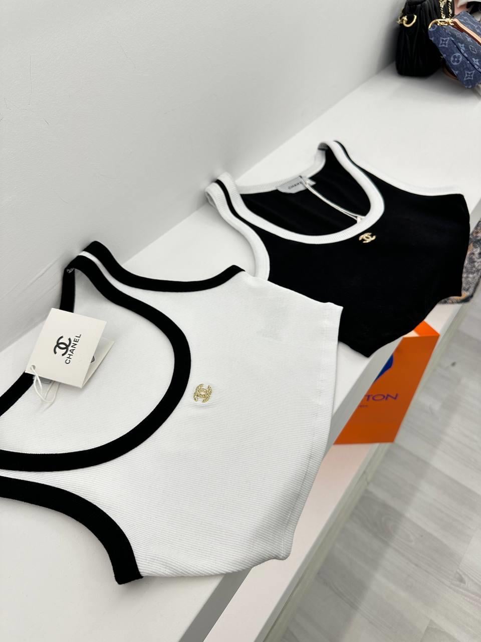 YENİ SEZON CHANNEL BEYAZ CROP TOP