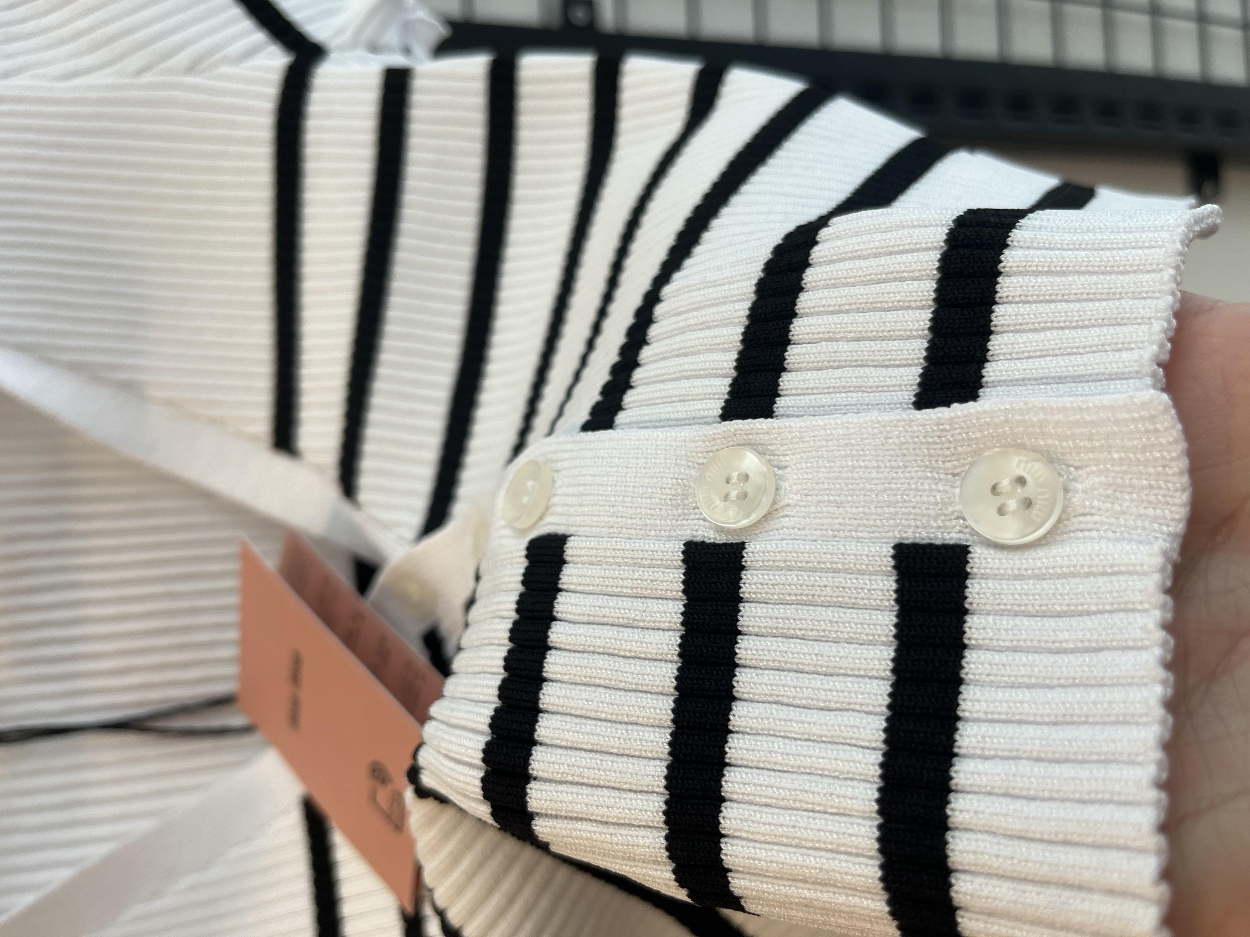 YENİ SEZON MİU BEYAZ TRİKO 