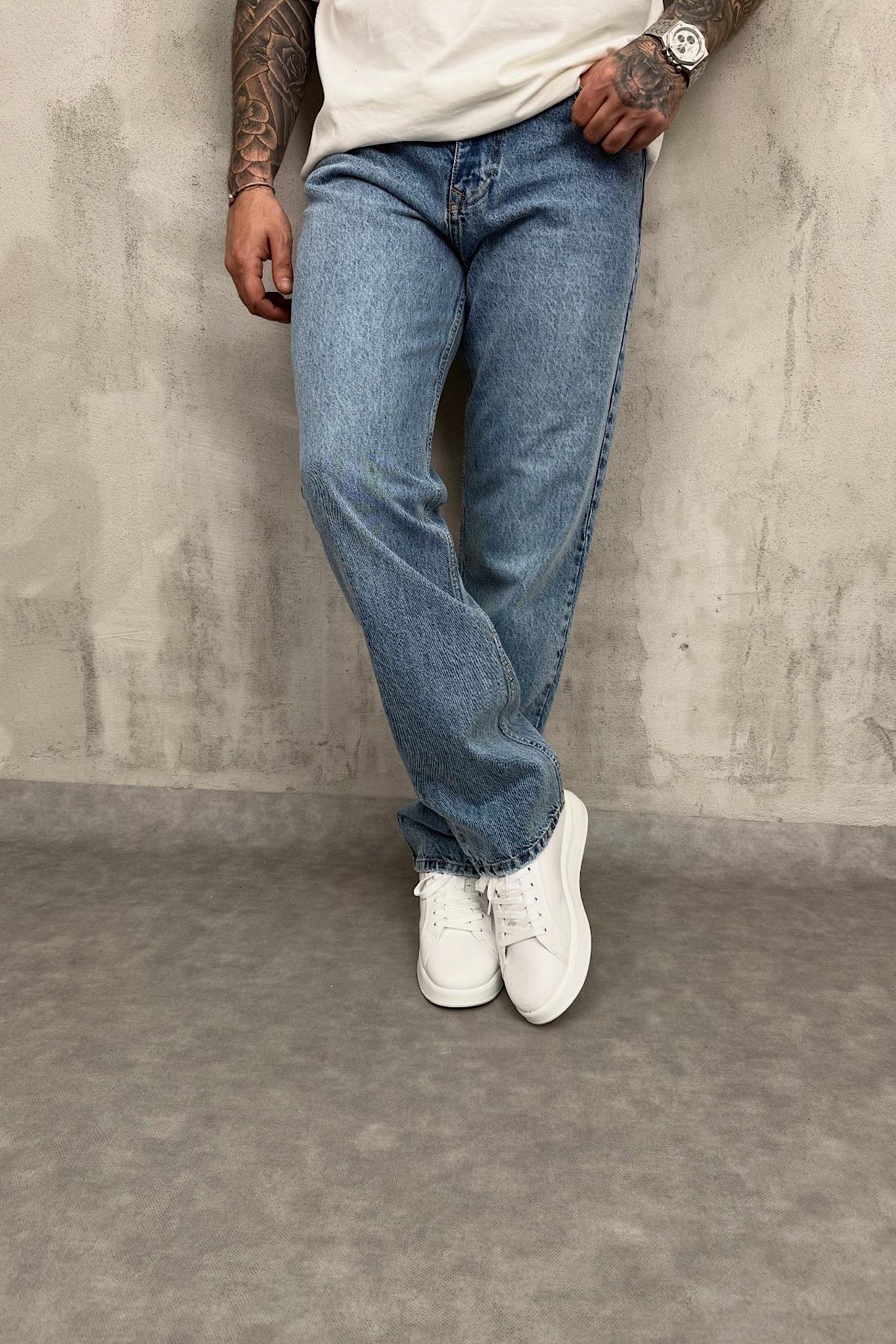 Açık Mavi Basic Jean