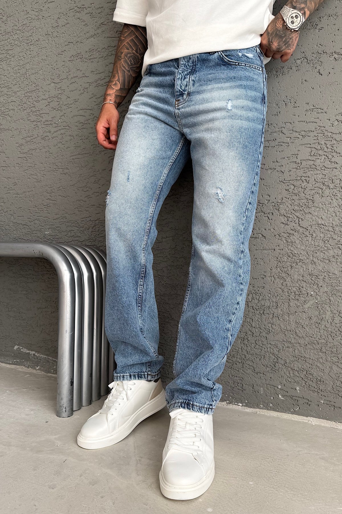 Açık Mavi Yıkamalı Baggy Jean
