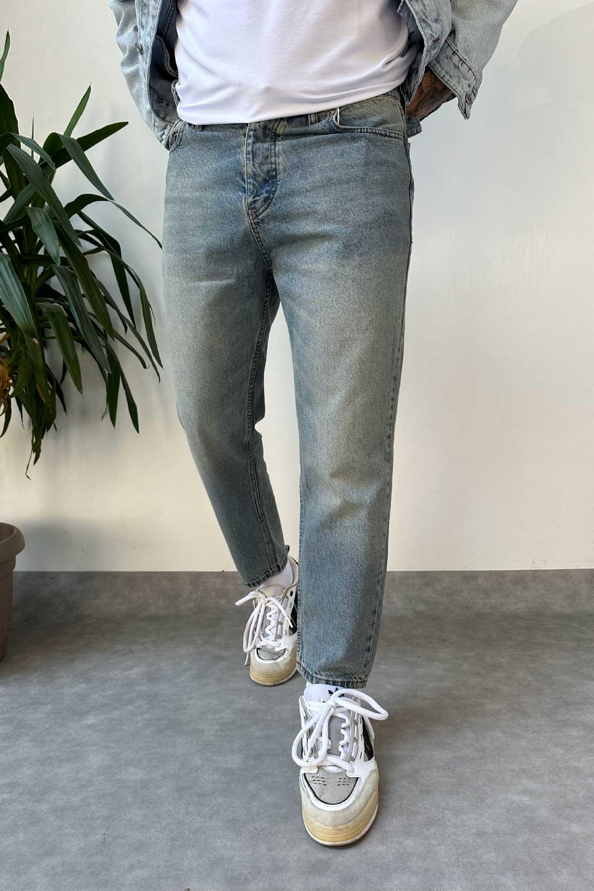 Açık Mavi Yıkamalı Boyfriend Jean