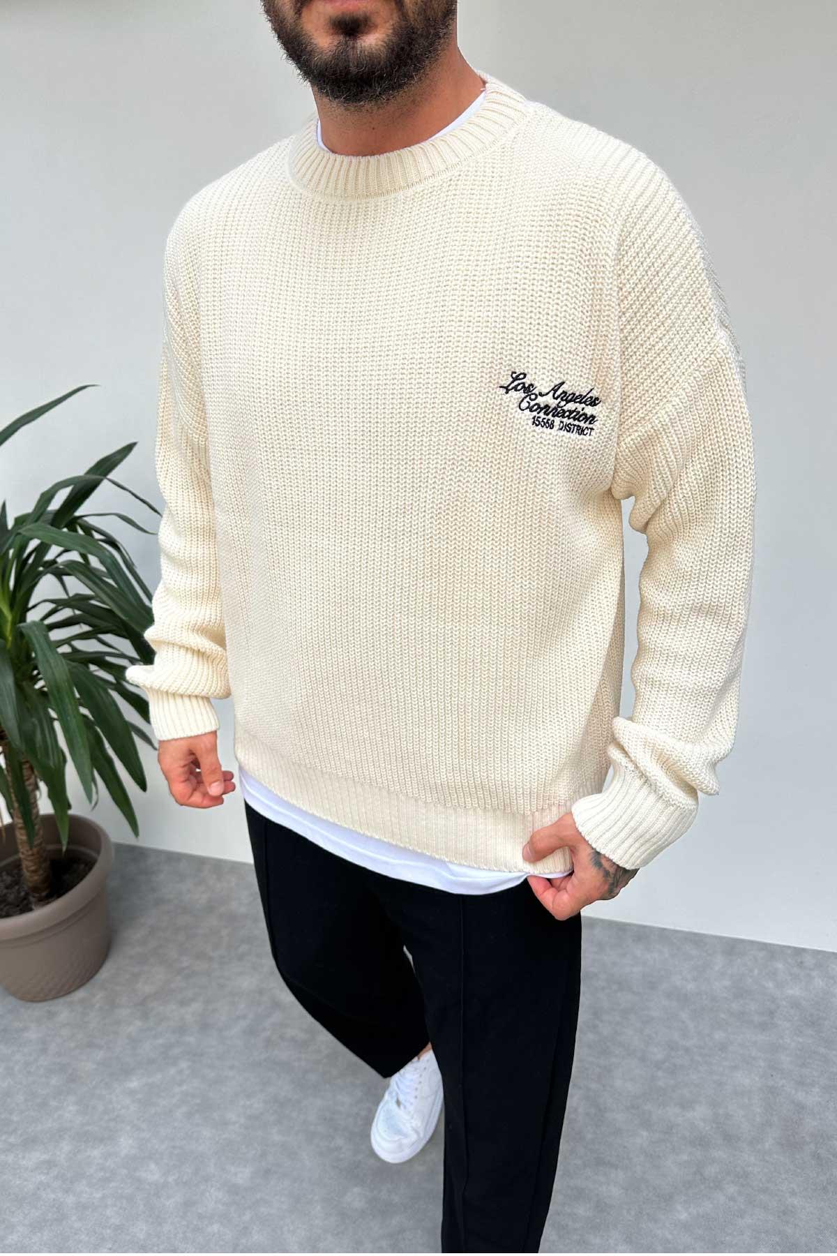 Bej Oversize Örme Triko Kazak