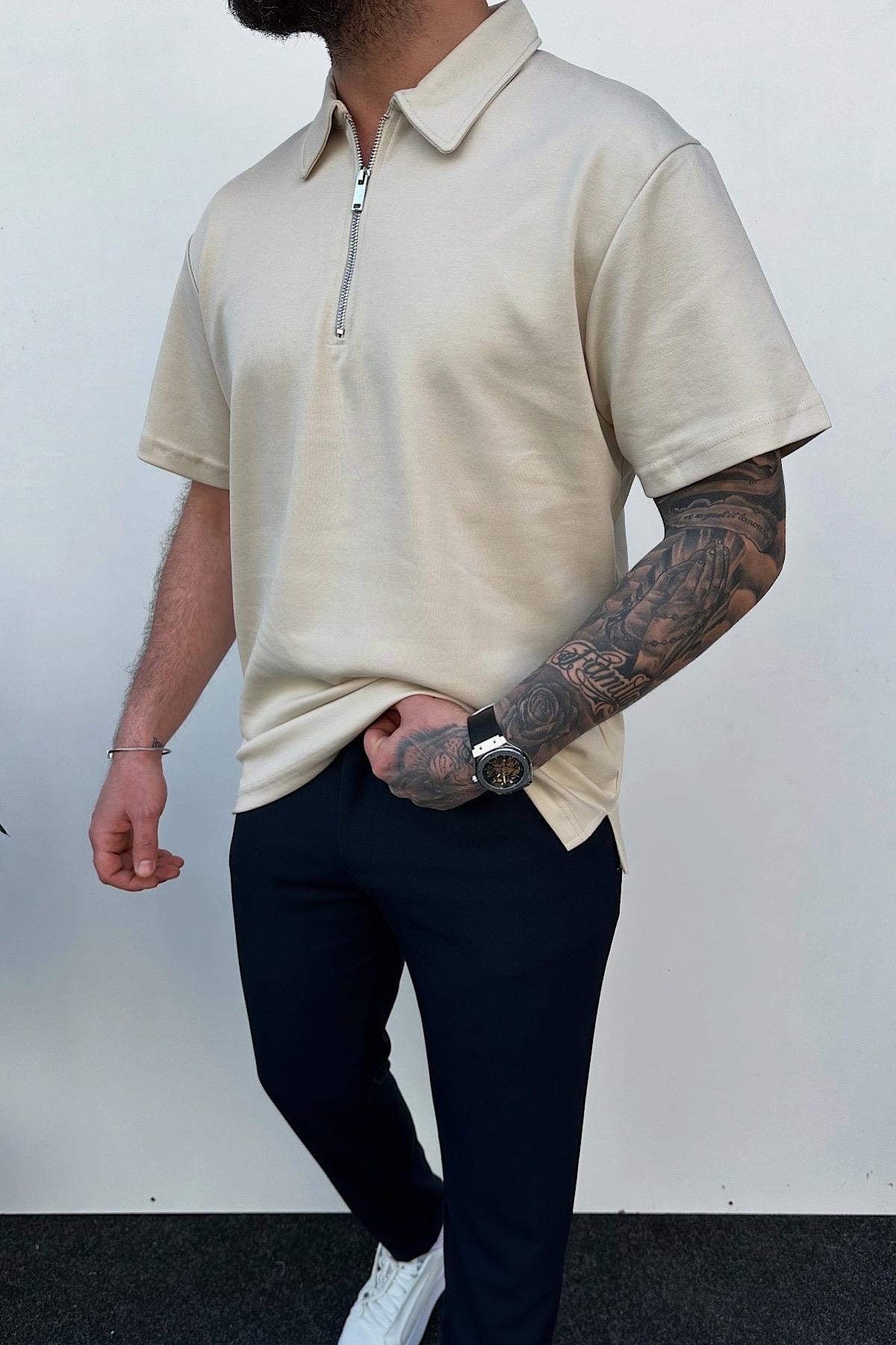 Bej Yakası Fermuarlı Polo Yaka T-Shirt