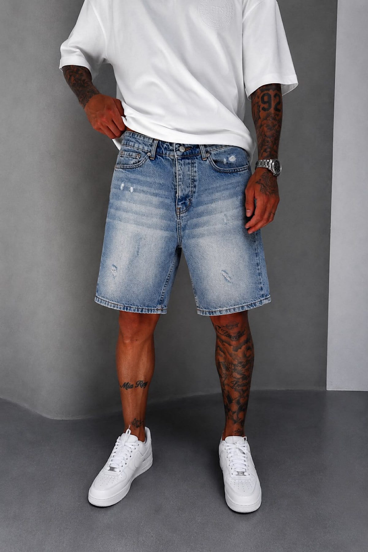 Mavi Taşlamalı Denim Şort 